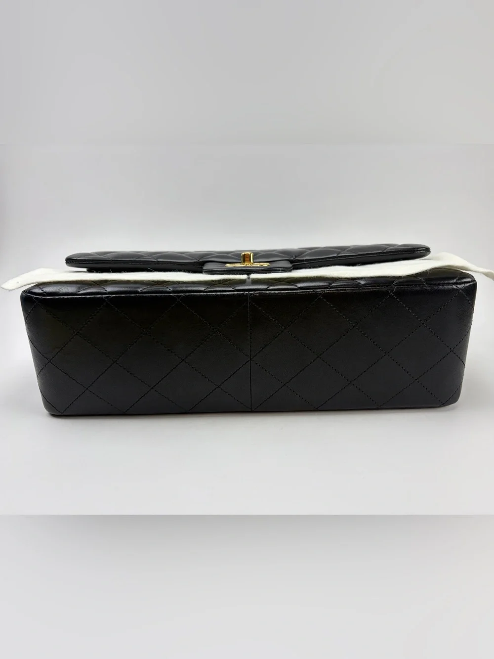 CHANEL classic quilted